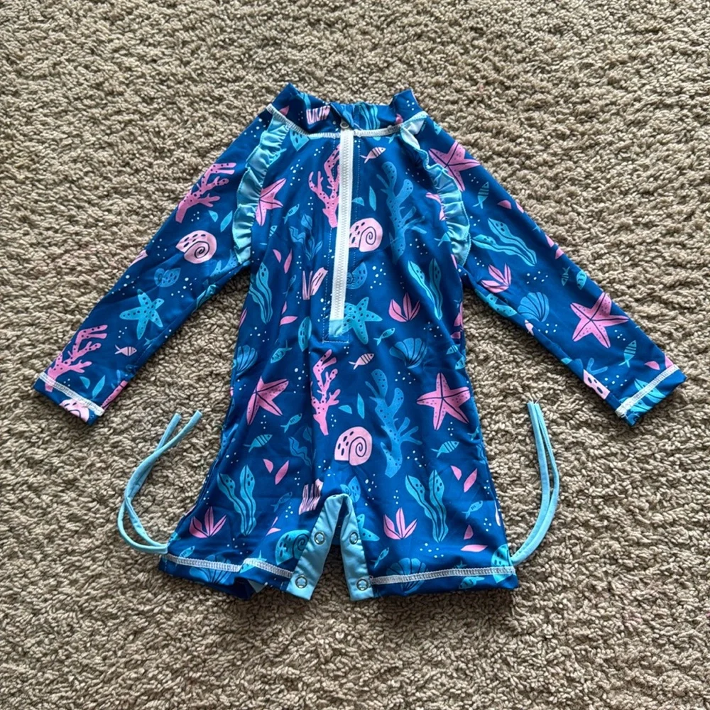 279 NIB BesserBay Infant Girl UPF 50+ Half Zip Long Sleeve Swimsuit Size: 12-18M